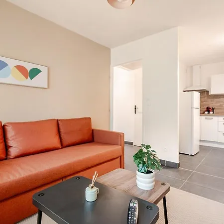 Apartment Simple Spot, Parking, Tram